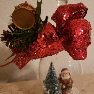 Christmas Scene Wine Glass Decoration  4 To Choose From