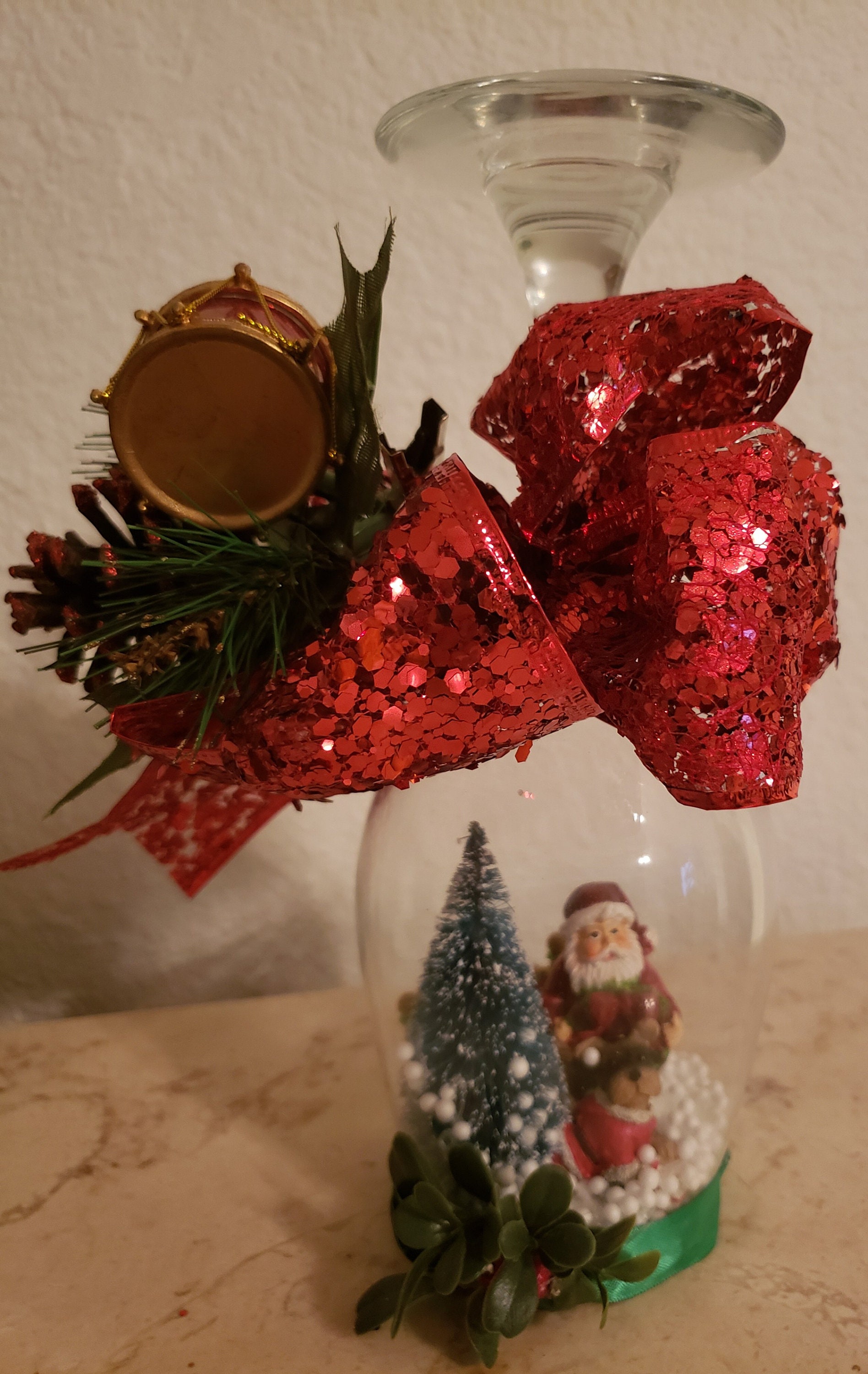 x2 Christmas Rhinestone Wreath Stemless Wine Glass Set Gold Green Red  Holiday