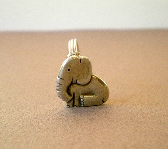 UNIQUE STERLING SILVER /"BABY ELEPHANT/" SINGLE SHANK RING