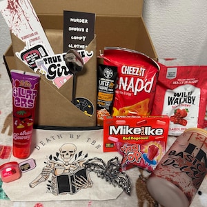 YA Thriller Blind Date With a Book Deluxe Box