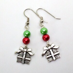 Christmas Present Earrings: Red Green Pearl Holiday Jewelry