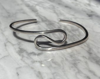 Modernist Sterling Silver Torc Unisex Bracelet Minimalist Abstract Wave Loop Open Bangle Fully Hallmarked 925 Handmade Solid Silver Jewelry