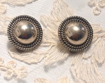 Taxco Mexico Vintage TR-03 925 Bold Sculptural Silver Clip On Earrings Mexican Domed Rope Border Ball Earrings Modernist Statement Earrings