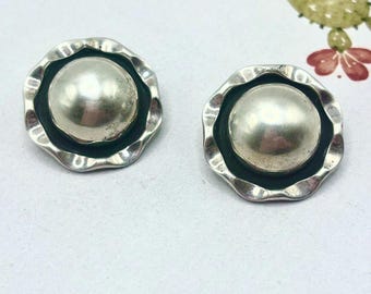 Mexican Bold Sculptural Round Vintage Mexico 925 Marked Sterling Silver Handmade Artisanal Modernist Ball Clip On Statement Earrings