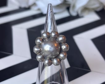Taxco 980 JE Silver Flower Ring Collector’s Item Vintage Mexico Ball Silver Handmade Statement Ring Rare Pre-1948 Bold Sculptural Jewellery