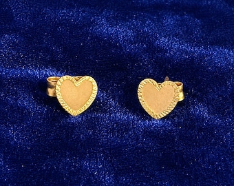 9ct Yellow Gold Heart Stud Earrings: Diamond-Cut Textured Edging, Dainty Vintage Jewelry