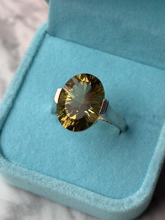Genuine Citrine Vintage Sterling Silver Ring UK R 1/2, EU 59, Large Oval Golden Gemstone 925 Silver Bold Statement Cocktail Ring