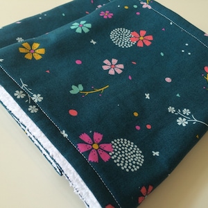 Burp cloths, Burp cloths girl, Baby burp cloths, Blue burp cloths, Floral burp cloths, Flowers burp cloths, New baby gift, Baby girl gifts