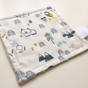 Animals print baby lovey, Baby shower gift, Toddler sleep aid, Woodland baby comforter, New baby lovey, Newborn gift, Animals baby lovey
