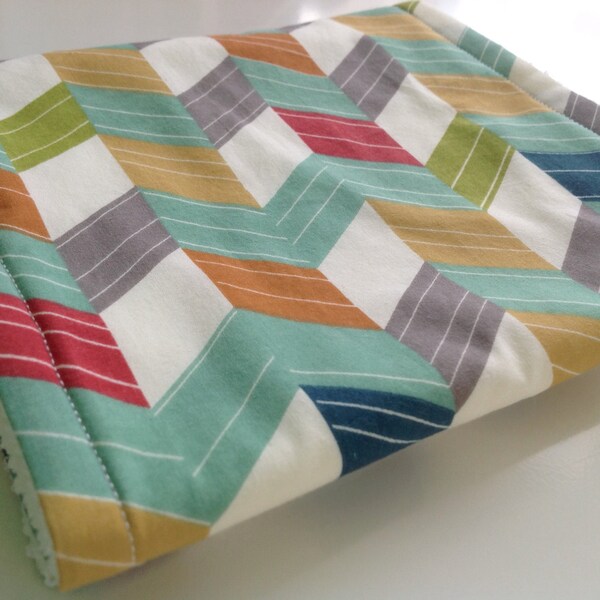 Burp cloth - Bright burp cloth - Chevrons burp cloth - Geometric burp cloth - Baby burp cloth - Modern burp cloth - Baby shower gift