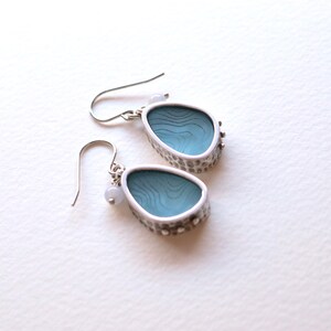 Eddy earrings teardrop shaped dangled earrings with aquamarine blue acrylic inlays and white agate beads on stainless steel hooks image 8