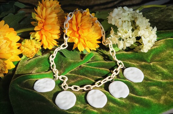 RARE Vintage White Glass Beaded Necklace - image 2