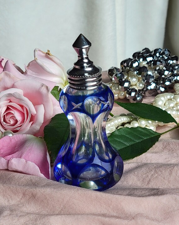Antique Cut to Clear Cobalt Perfume Bottle - image 4