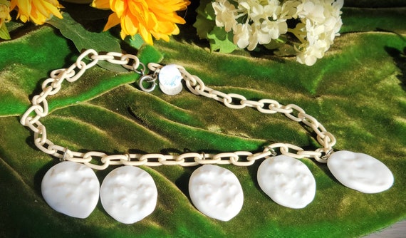 RARE Vintage White Glass Beaded Necklace - image 1