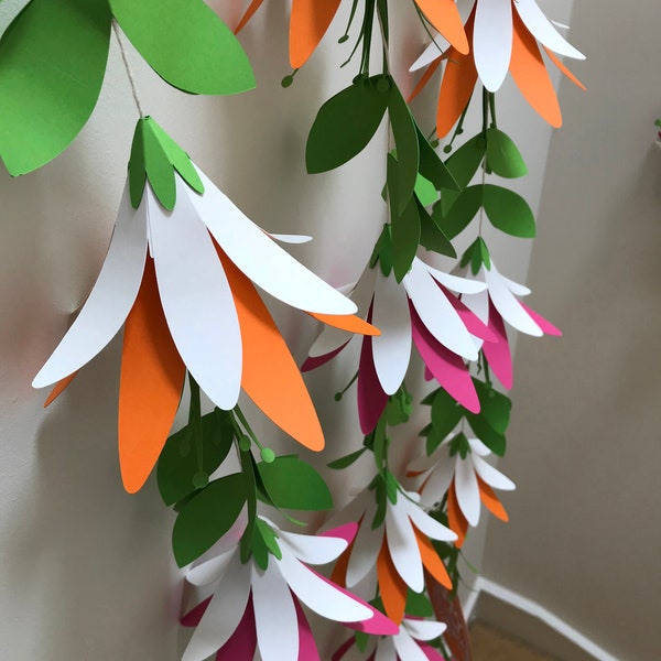 Flower garland, 3D paper craft, SVG file, digital templates, PDF, for Cricut, DIY paper project