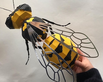 Wasp 3D Papercraft: Low Poly Model (SVG, PDF Files)