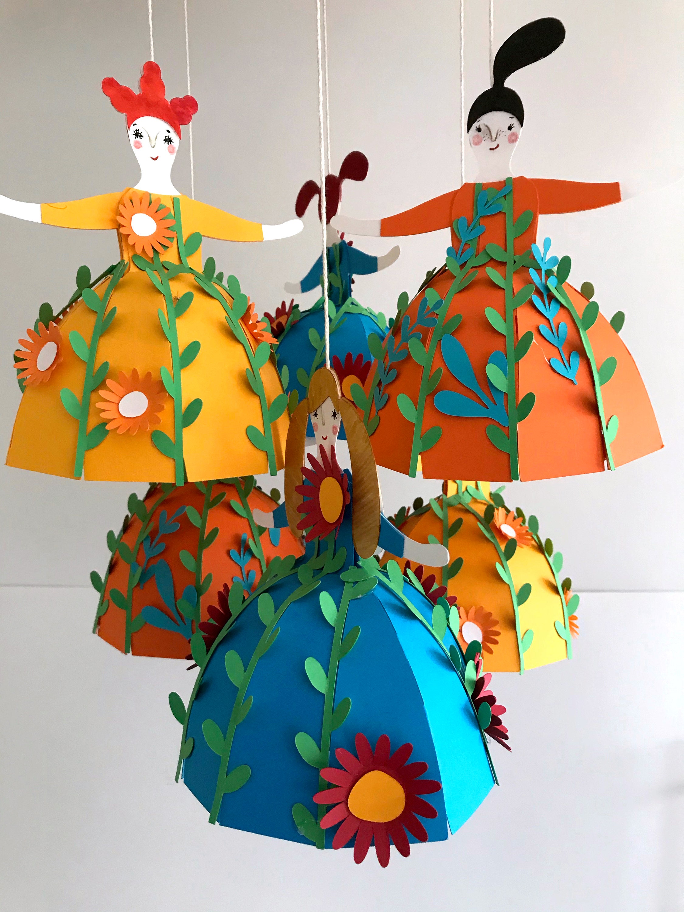 Dancing Girls Galand, Wall Decor, Paper Craft Kit, DIY Project