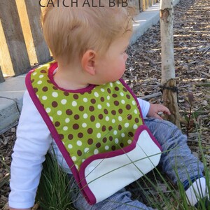 Catch-All Bib PDF Sewing Pattern - The Foodie Catcher - suitable for 6 months to 4 years - by Oak Tag Designs