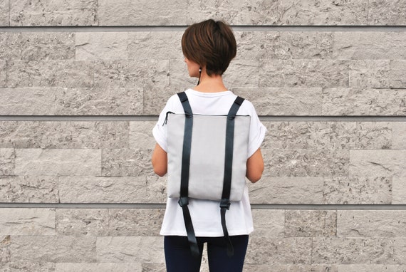 Trendy Canvas Daypack: Lightweight Minimalist Backpack for  display picture 3