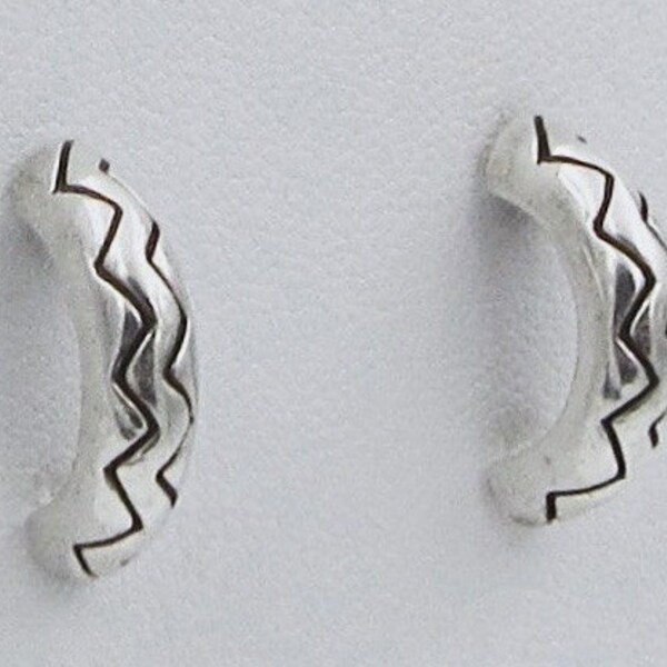 Southwest Zig Zag Design Sterling Silver J-Hoop Pierced Post Earrings -  Great Christmas Gift