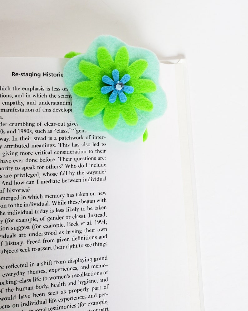 Flower Felt Corner Bookmarks image 7