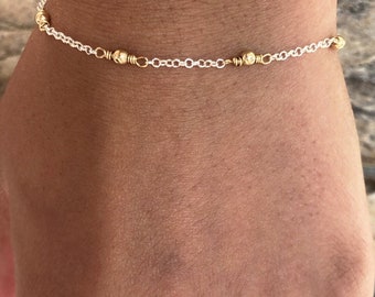 Bracelet satellite bicolore en perles d'or, bracelet à maillons en argent sterling, bracelet délicat minimaliste, bracelet superposé, cadeau pour elle, GEHATI