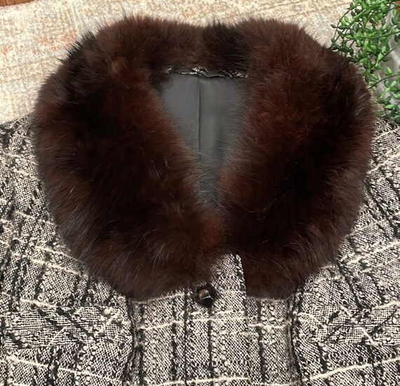 Vintage tweed blazer with fur collar - image 7