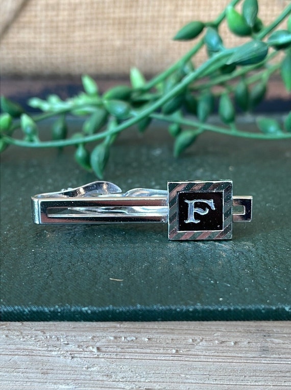 Vintage SWANK tie clip