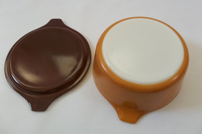 Pyrex Ovenware Vintage Pyrex Cooking for Two Pyrex Dish Cinnamon Pyrex With Brown Lid EXCELLENT Condition Small Vintage Pyrex dish