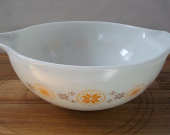 Pyrex Town and Country #444 Largest Cinderella Nesting Bowl, Vintage Pyrex, Pyrex Mixing Bowl, EXCELLENT CONDITION