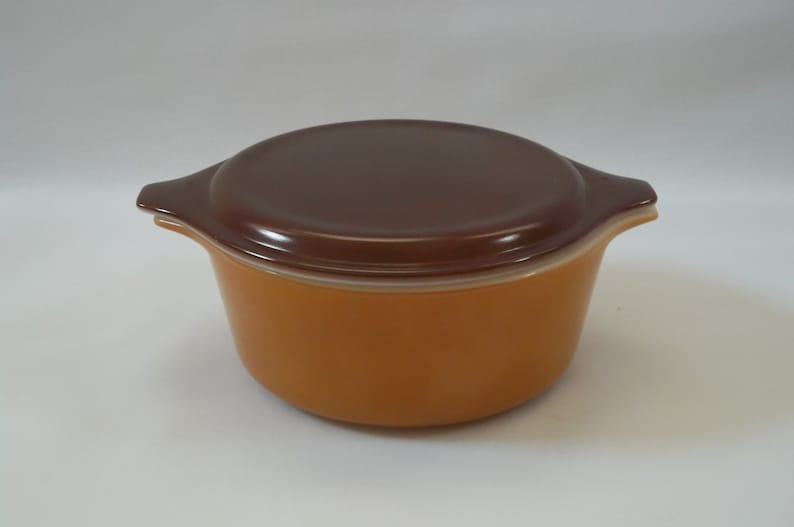 Pyrex Ovenware Vintage Pyrex Cooking for Two Pyrex Dish Cinnamon Pyrex With Brown Lid EXCELLENT Condition Small Vintage Pyrex dish