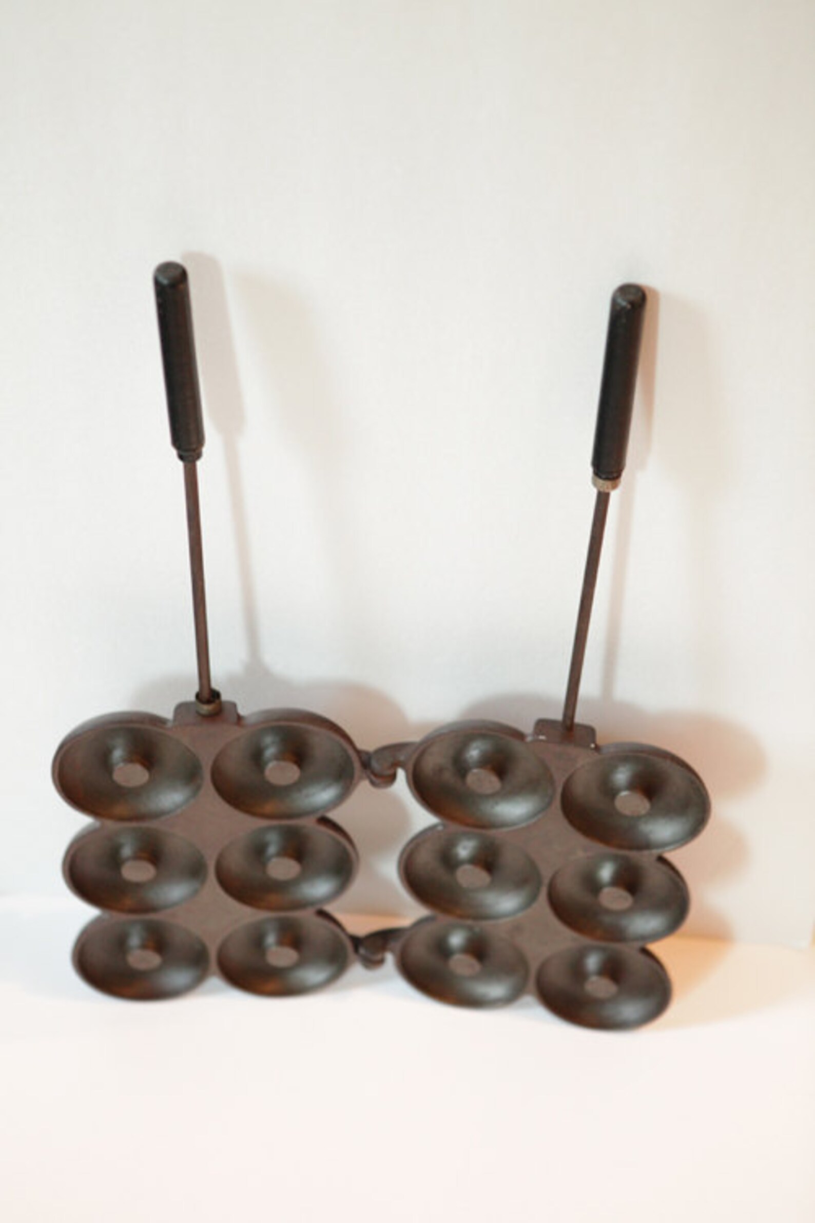 RESERVED ANTIQUE Cast Iron The Cloverleaf Greaseless Donut Etsy