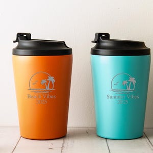 Mug isotherme gravé, Mug à café de voyage, Gobelets personnalisés, Cadeaux de fête sur la plage, Tasse voyage en famille, Gobelets pour les vacances 25071501