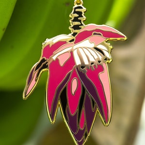 Flor de Guineo Keychain Banana Flower Hard Enamel Keychain Latino Identity Keychain Plantain Flower Keychain