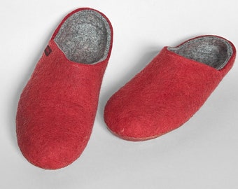 handmade slippers made of felt