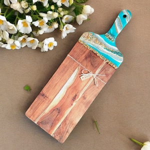 Resin Cheeseboard - Resin Homewares - Resin Art Platter - Ocean Cheese Board - Serving Platter - Resin Art - Wooden Board
