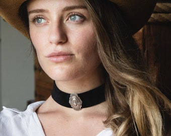 Western Leather Choker: Suede Cowgirl Necklace with Yucca Concho