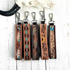 Western Leather Keychain Wristlet-Personalized Key Fob-Cowgirl Car Key Wristlet-Western Key Strap-Wrist Keychain-Leather Carabiner Key Clip