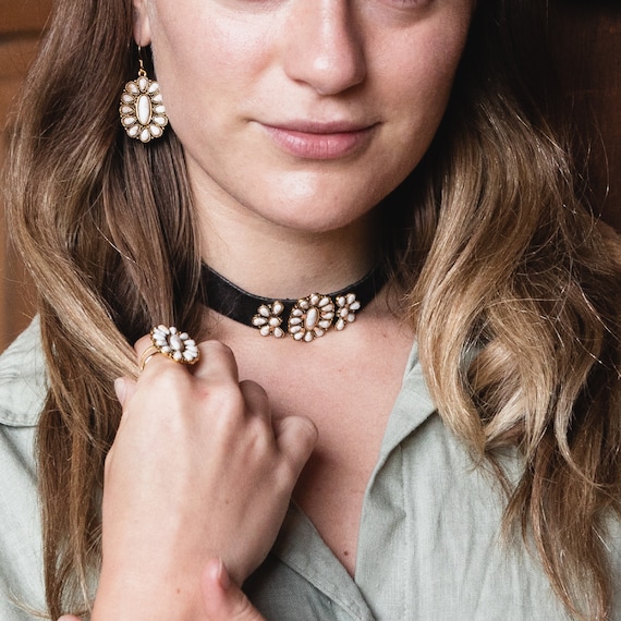 Cowgirl choker shop necklace