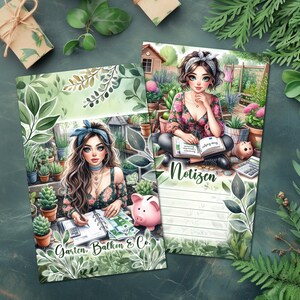 Op de afbeelding: Twee geïllustreerde notitieblokken met tuin thema's. Eén notitieblok toont een vrouw die in een notitieboek schrijft met een spaarvarken en de tekst "Garten, Balkon & Co.". Het andere notitieblok toont een vrouw die in een tuin zit met de tekst "Notizen".