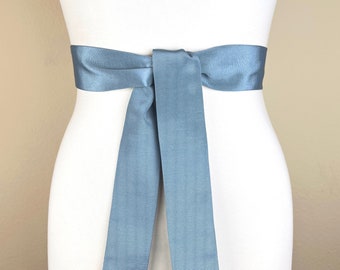 Narrow Smoke Blue Satin Sash, Ribbed Smoke Blue Sash Belt, Blue Gray Wedding Dress Sash, Bridal Sash, Gray Blue Satin Sash Belt, Satin Swank