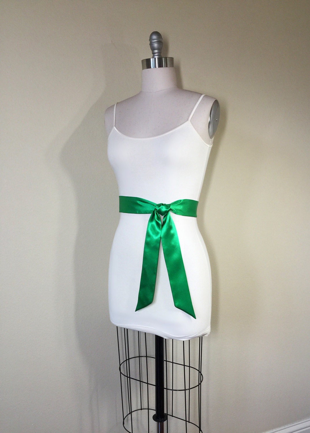 Narrow Kelly Green Sash, Bright Green Satin Sash, Kelly Green Wedding