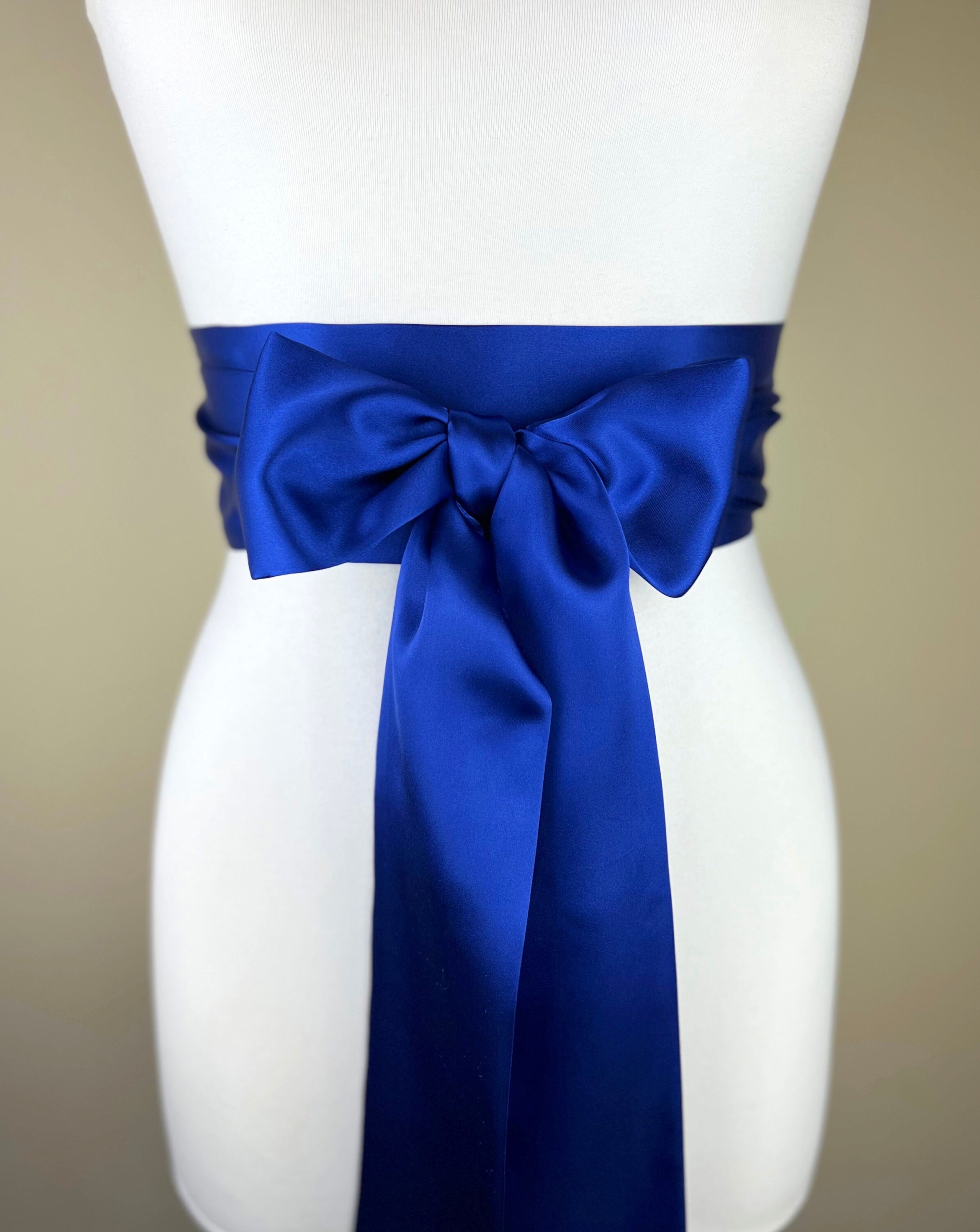 Cobalt wedding shop