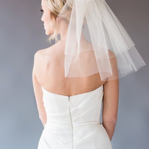 Ellie Veil - Two Tiered Shoulder Length Veil, Shoulder Length Veil, Bridal Veil, Short Veil, Ivory Veil, Soft Veil, Should Length Veil
