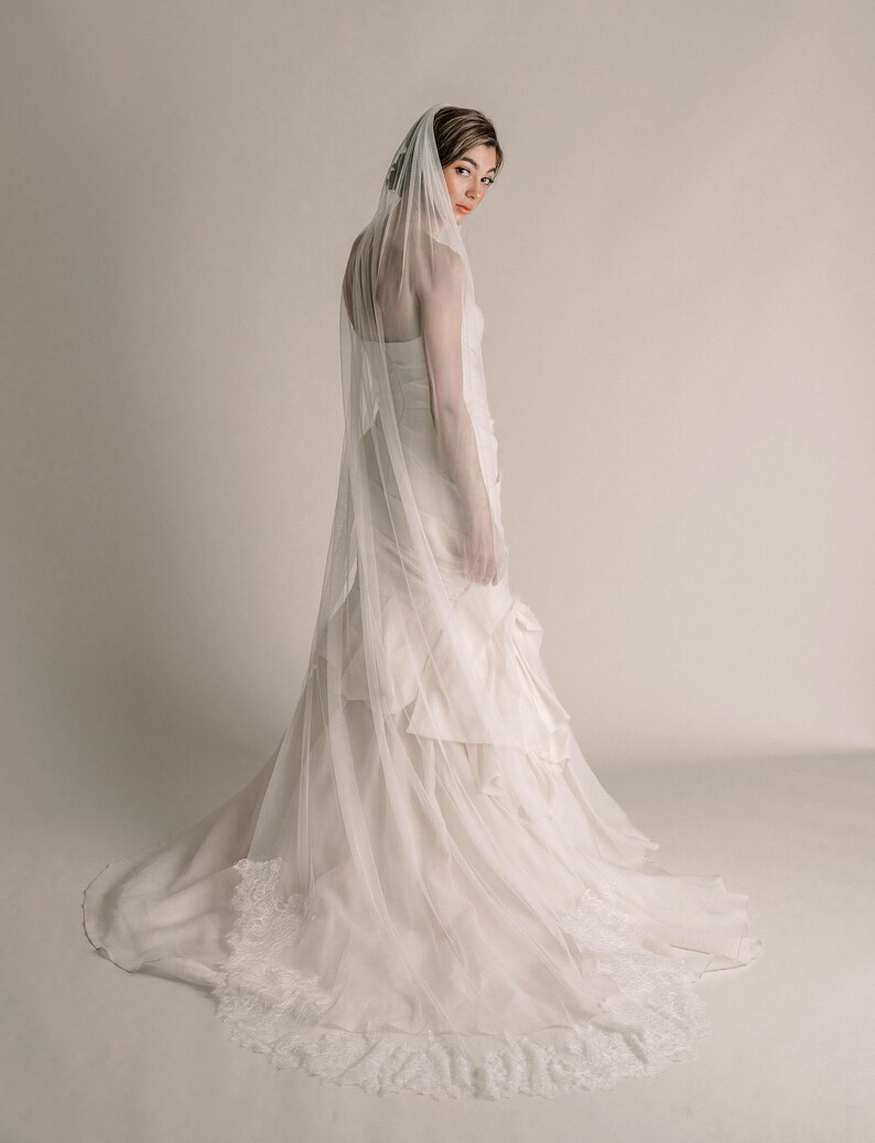 tulle and chantilly review