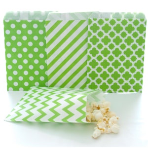 Green Paper Party Bags (100 Pack) - Stripe, Chevron, Spanish Tile, Polka Dot - Bulk Party Supplies, Candy Buffet Wedding Favor Bags