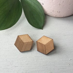 Große Würfel Laser geschnitten Holz Ohrringe Geometrische Schmuck Geschenk für Schwester Bild 2