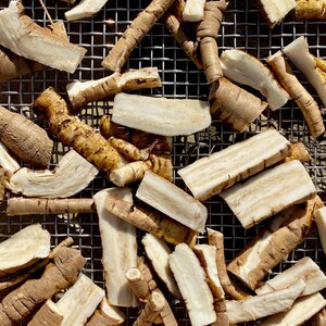 Marshmallow Seeds: Organic, Bulk Sizes, Perennial Herbal Plant, Mallow Flowers Medicinal Roots for Tea, Skincare, Cosmetics, Natural Hair image 10