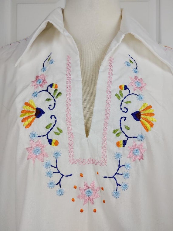 Chuchi Imports embroidered tunic boho bohemian hip