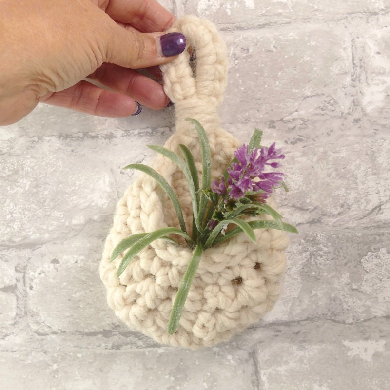 Hanging Teardrop Basket Crochet Pattern: Air Plant Holder